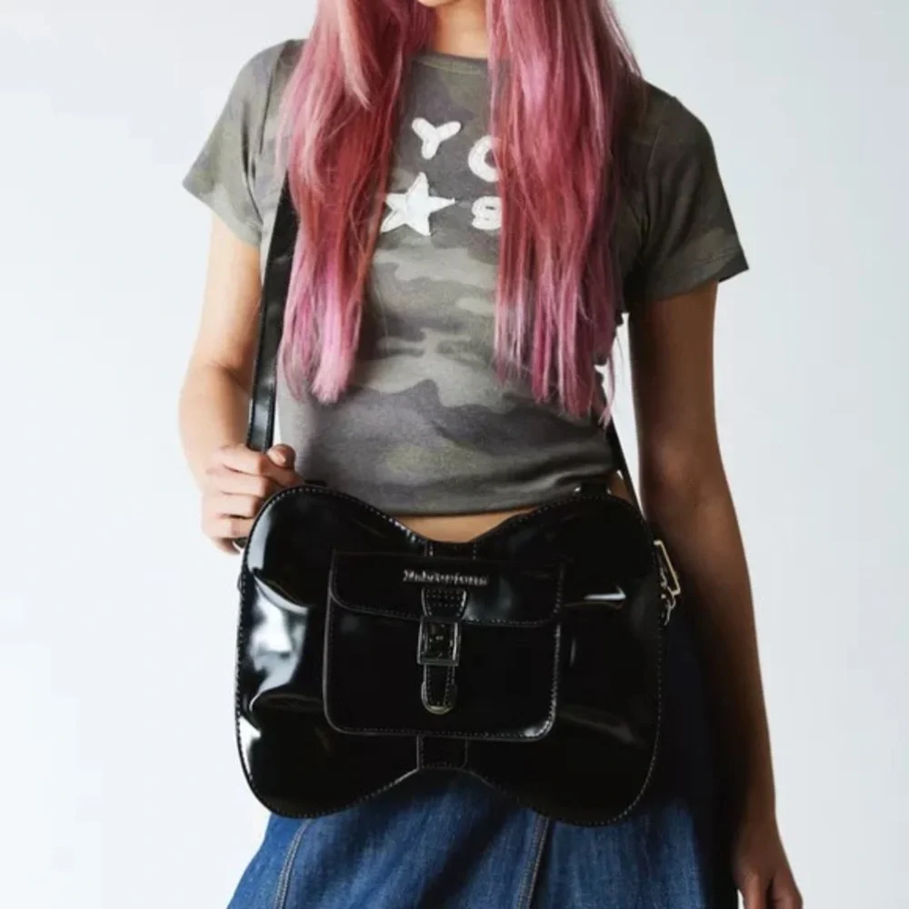 Dr. Martens Vegan Bow Bag in Black Oxford - NWT